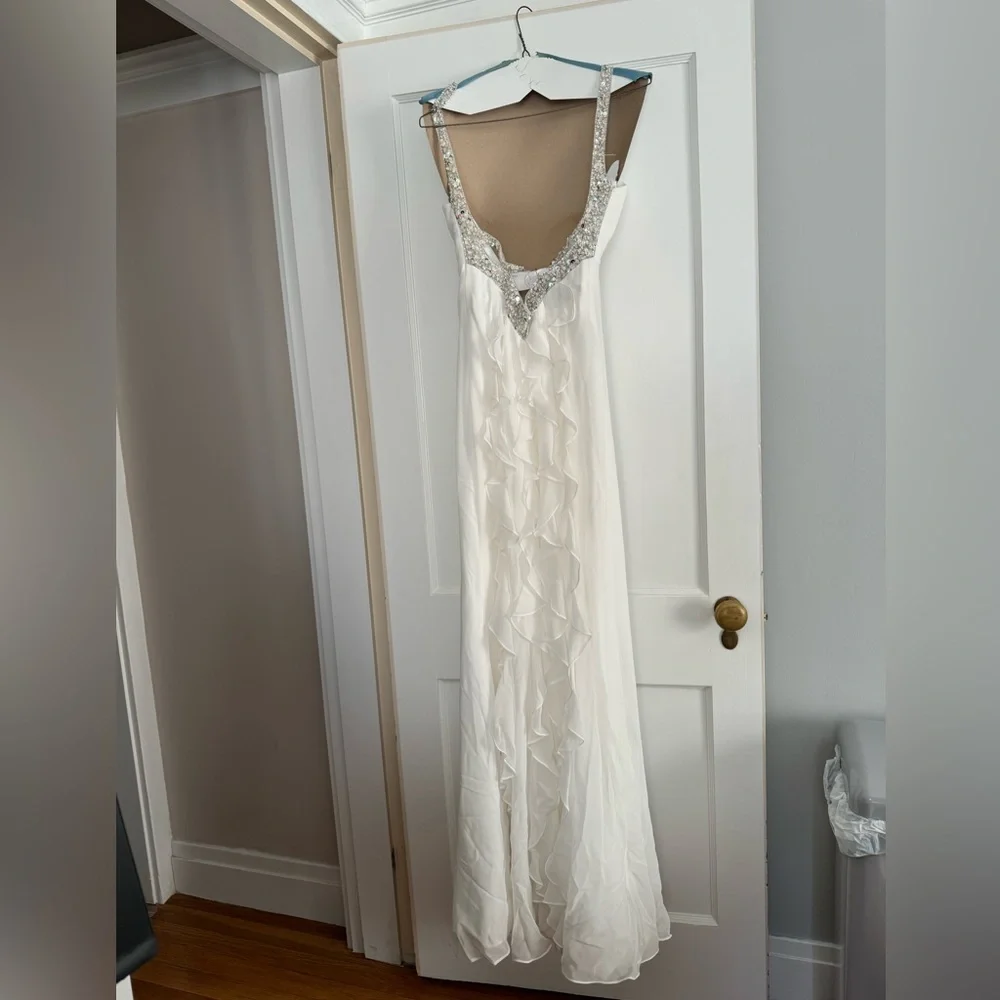 Faviana Couture White Prom Dress Size Women’s 8 - Picture 9 of 13